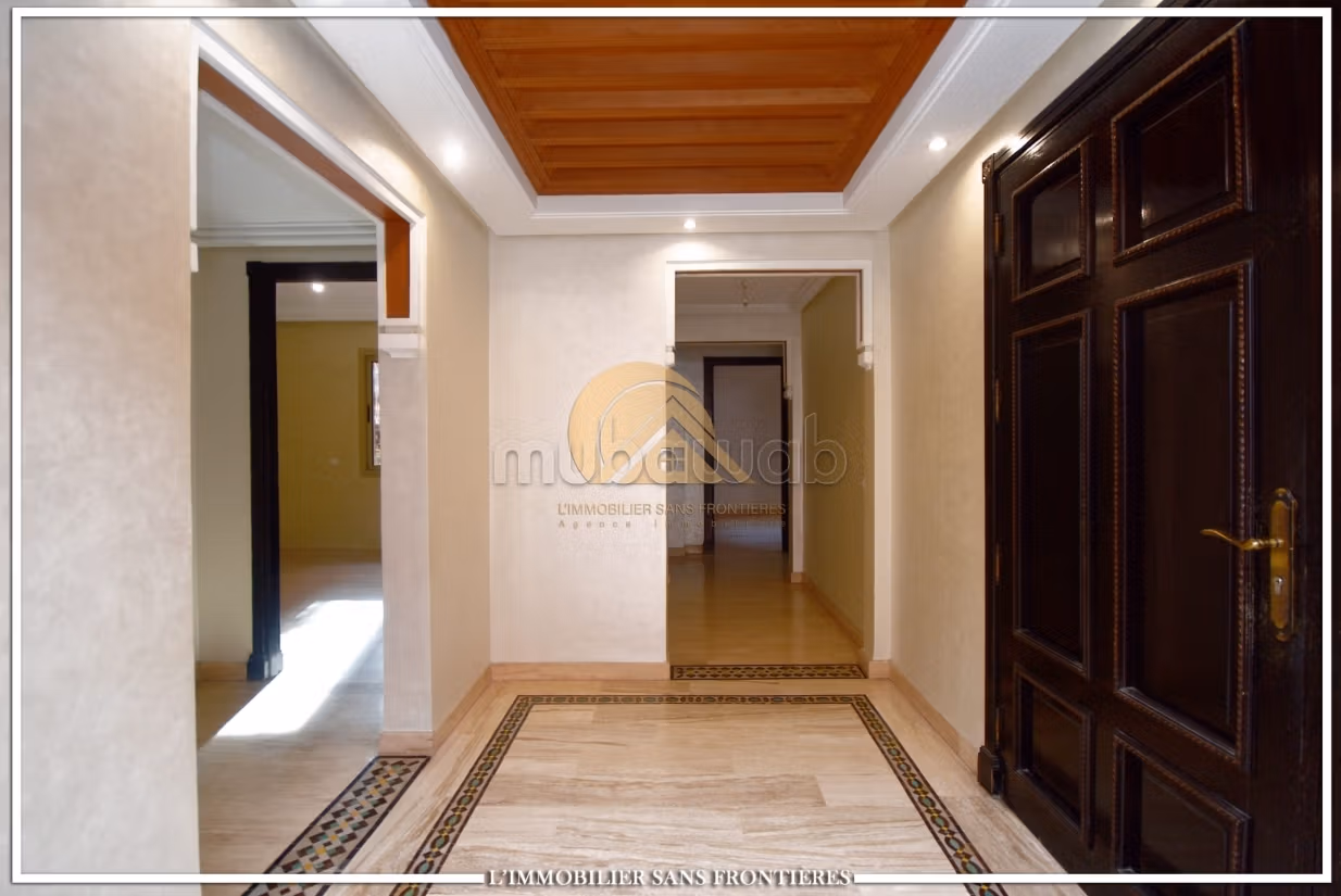 Appartement vide à louer — climatisation centrale – Guéliz, Marrakech — 2