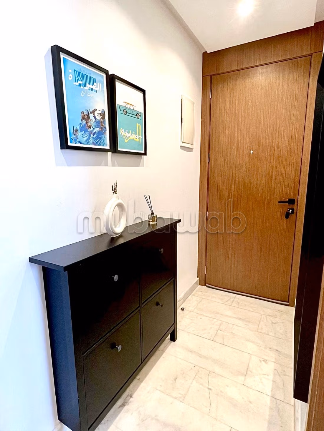 Studio ben arredato e soleggiato