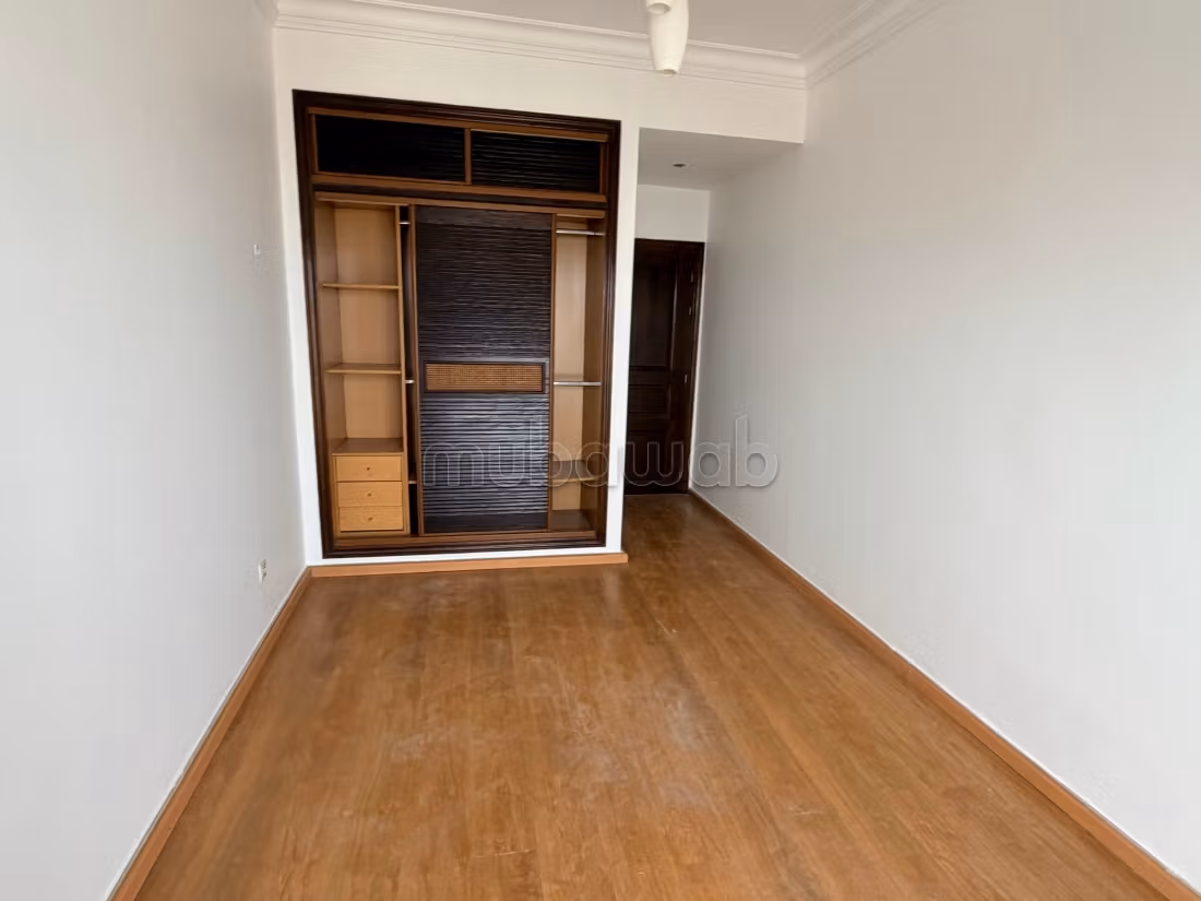 Appartement 130 m² à Bourgogne Ouest — 7