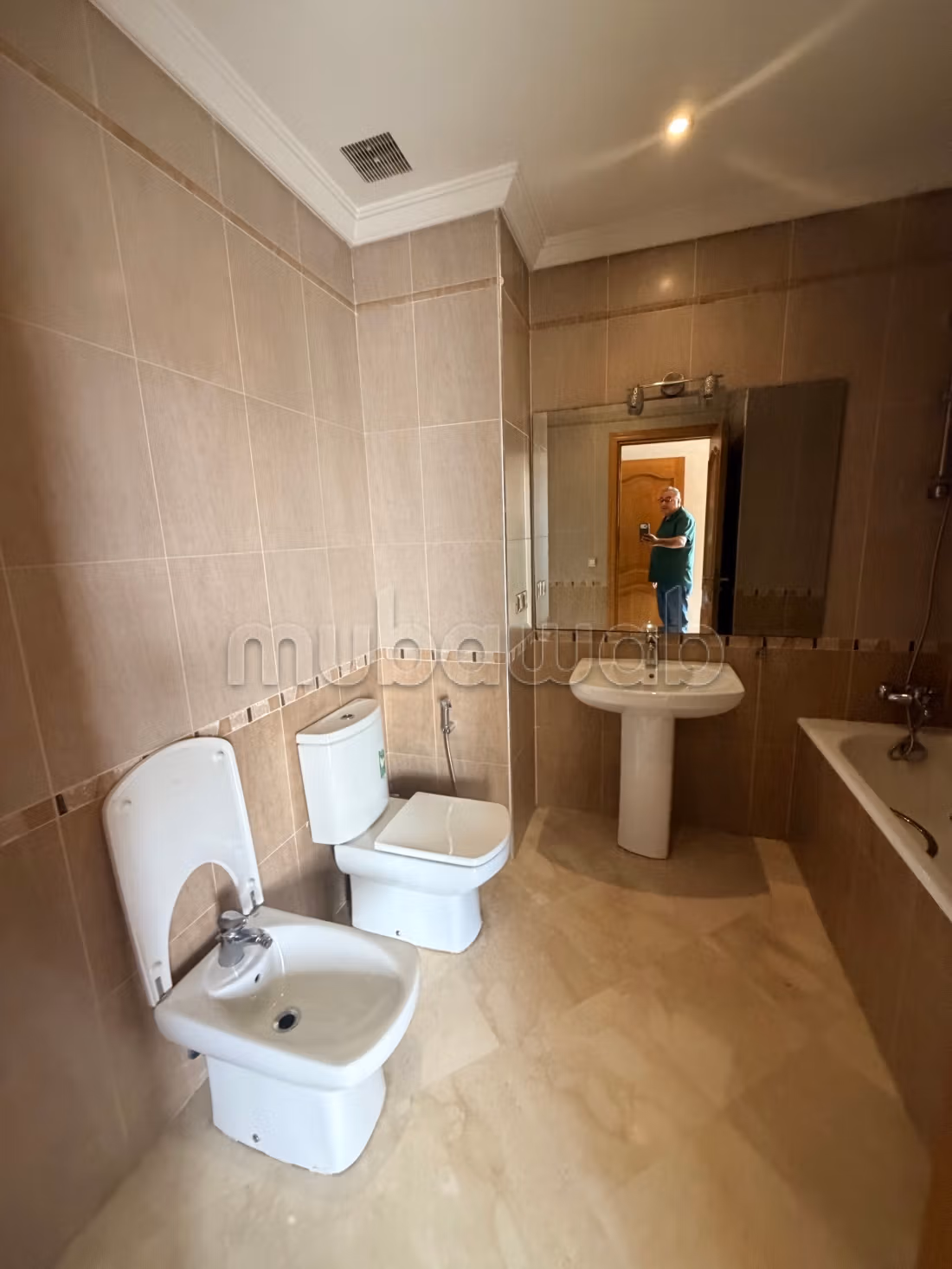 Très bel appartement en location à maarif
bir anzarane — 6