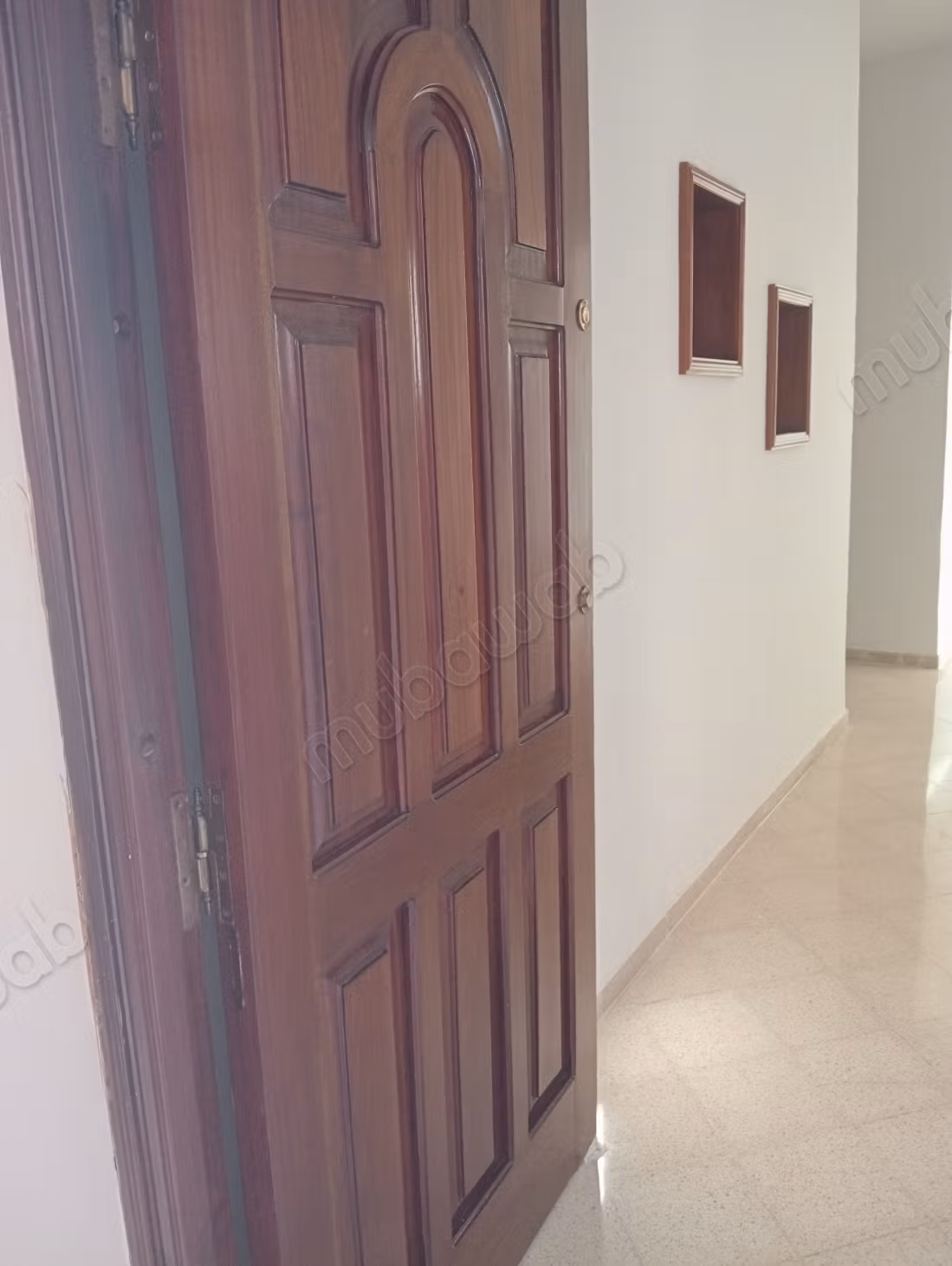 Affitto di un appartamento a Ezzahra Ville. 3 belle camere. Riscaldamento centralizzato