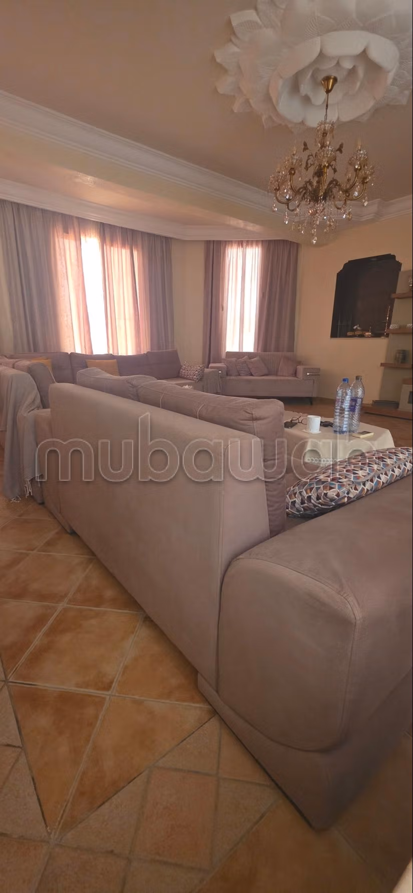 Grande casa familiare a Djerba, zona ricercata vicino alla Scuola Victor Hugo