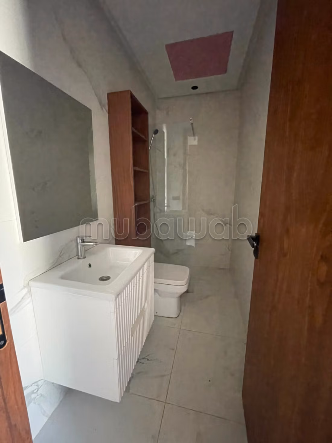 Studio oasis vide
