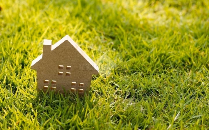 Terrain habitation ind. En vente