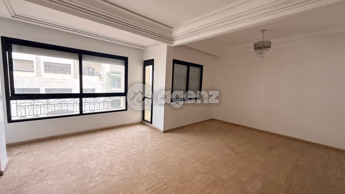 Appartamento in affitto 140 m², 3 camere Racine Casablanca