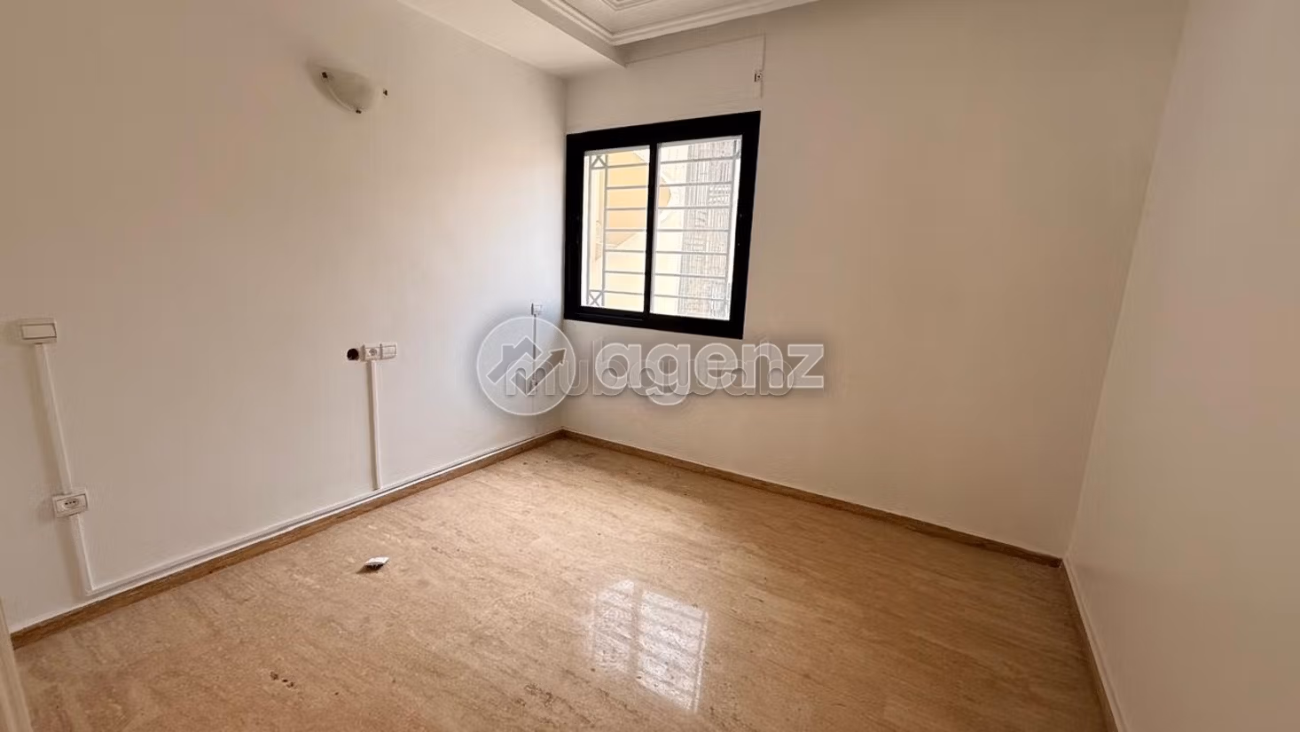 Appartamento in affitto 140 m², 3 camere Racine Casablanca