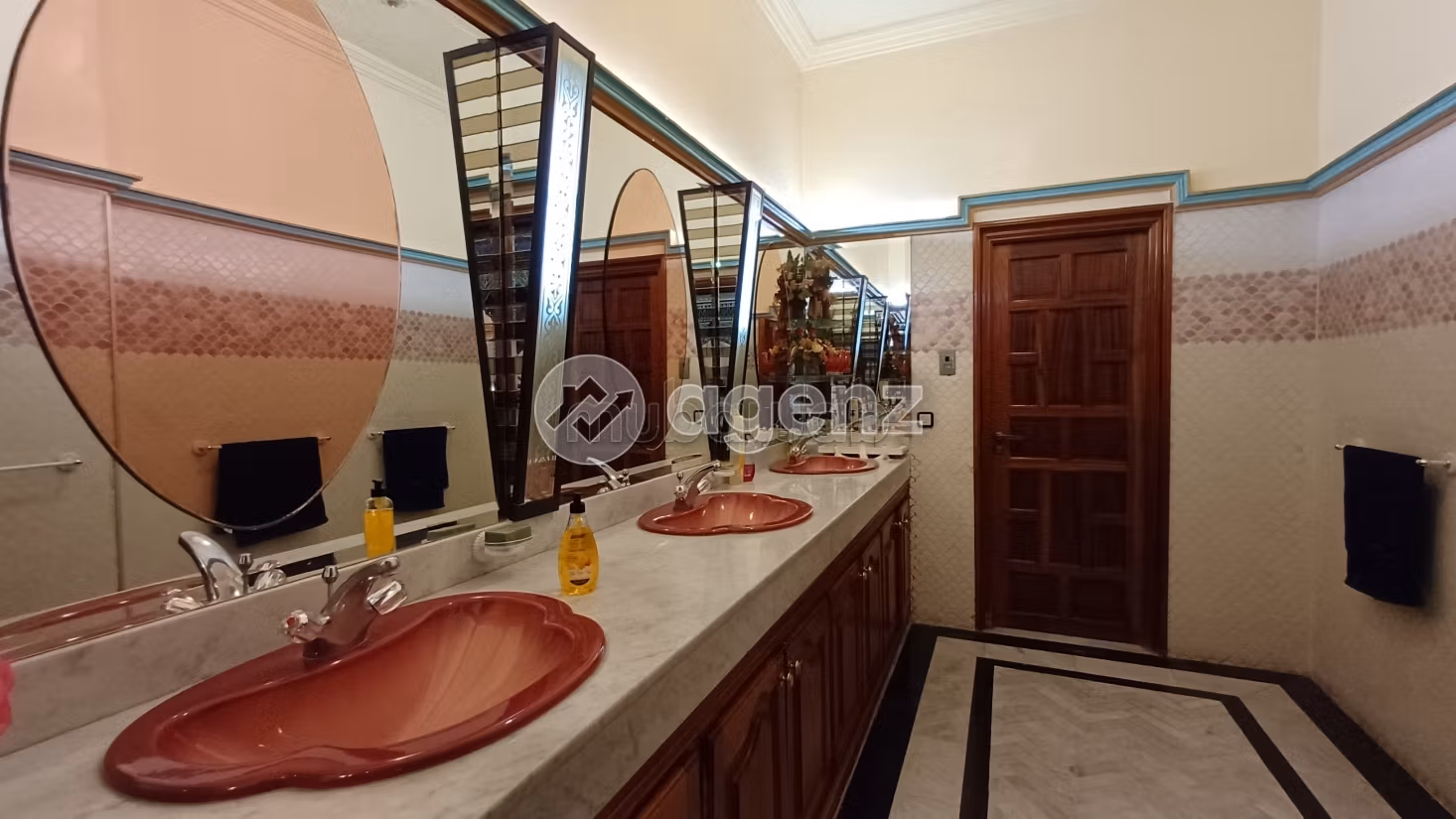Villa in vendita 1 287 m², 9 camere California Casablanca