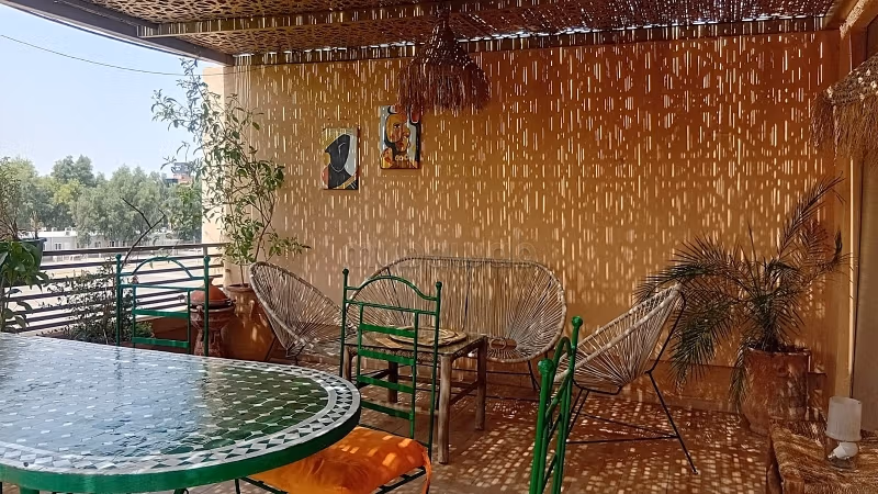 Apartment with a beautiful terrace