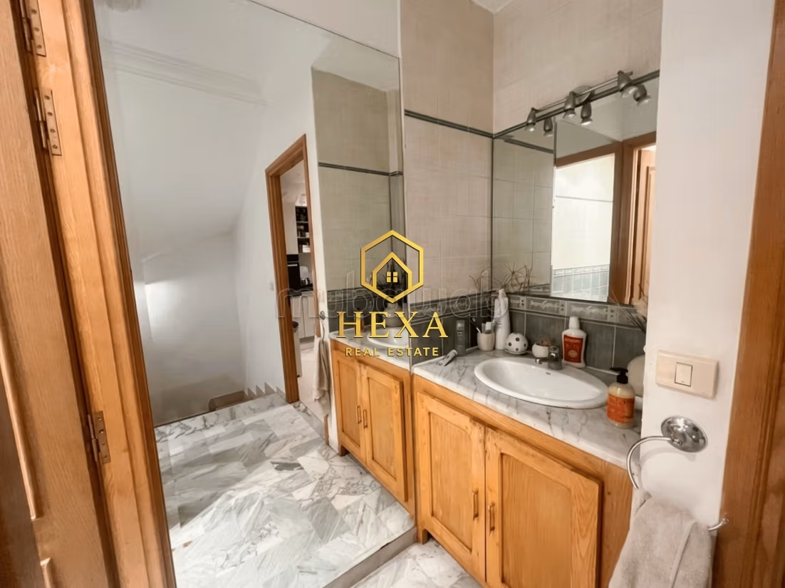 A louer un Triplex S4 à La Marsa