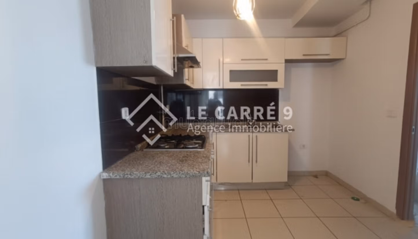 A louer un appartement s2 vide au lac 2