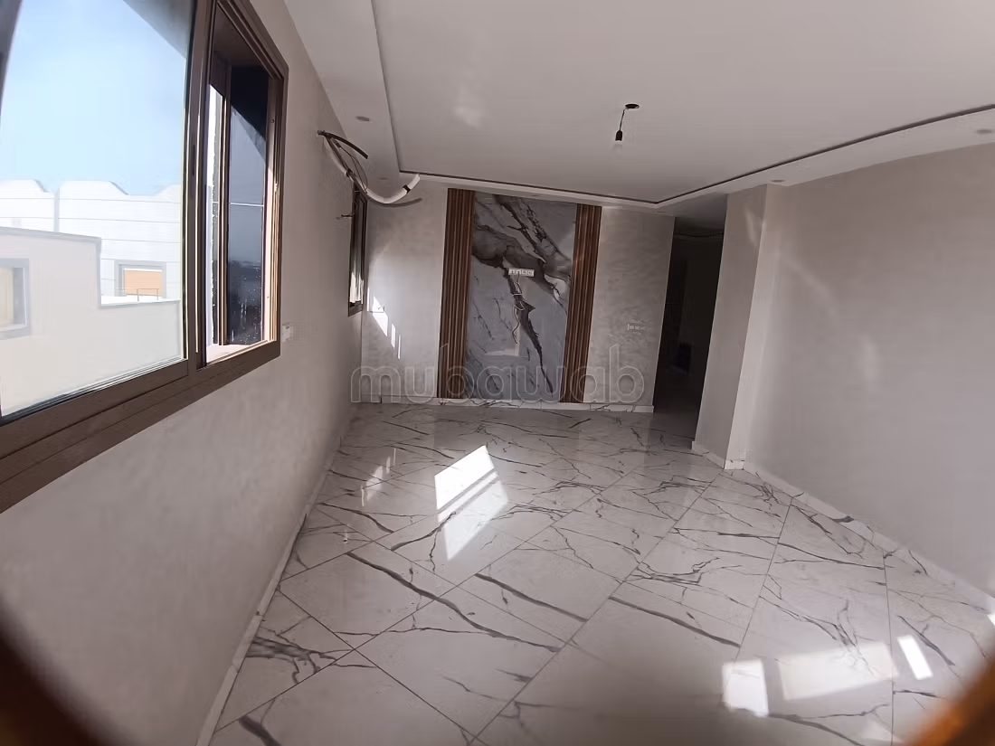 Appartamento in vendita a Al Hoceima. 2 camere. Porta blindata e vista mare