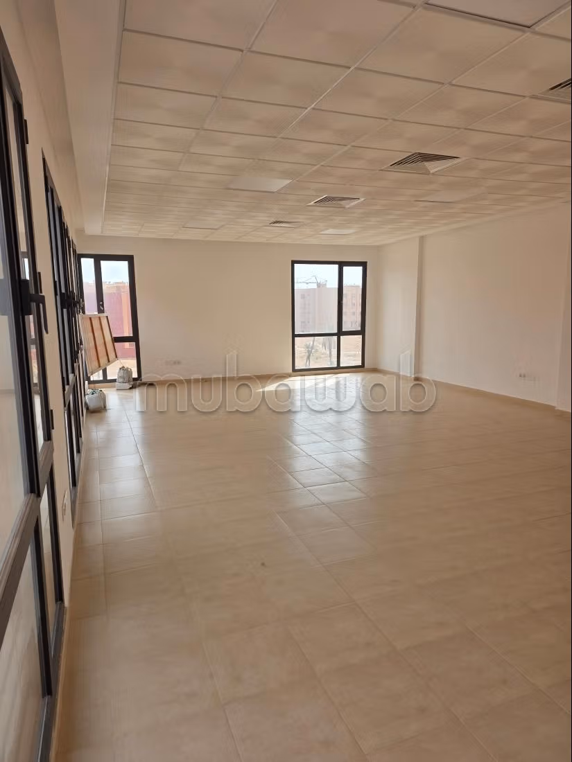 Bureau neuf a louer route de safi a cote de mcdo — 4