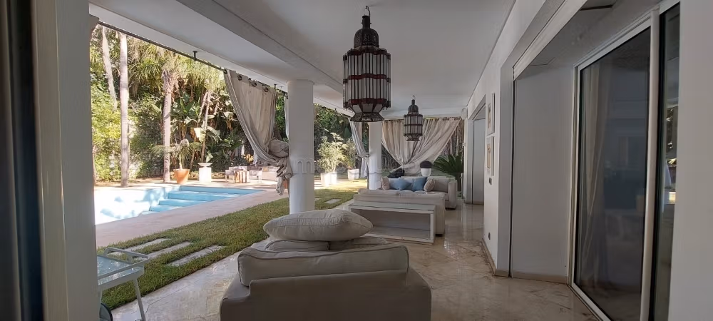 Villa meublé à louer à anfa 
3 suite
