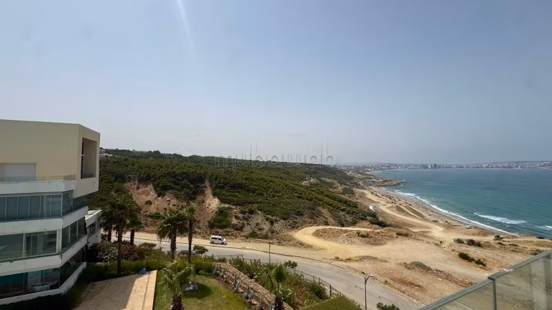 Penthouse d’Exception avec la Plus Belle Vue Mer
