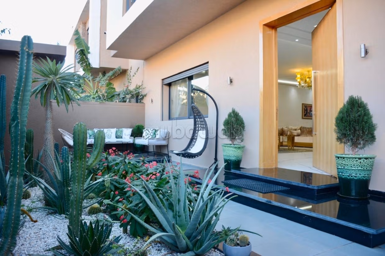Villa 4 ch avec piscine – Route d'Amezmiz