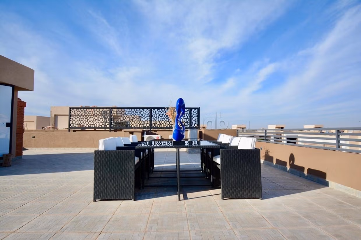 Villa 4 ch avec piscine – Route d'Amezmiz