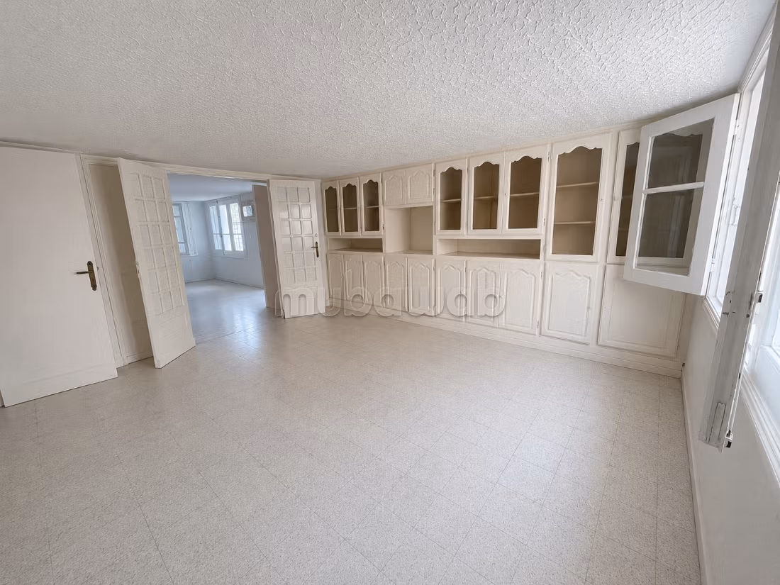 A louer un RDC de villa s2 vide, sidi bousaid