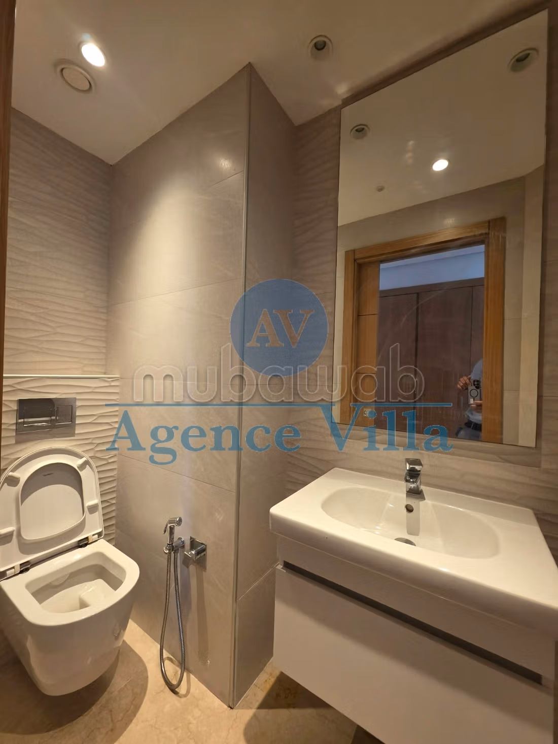 For rent - Furnished S2 apartment at Lake 2