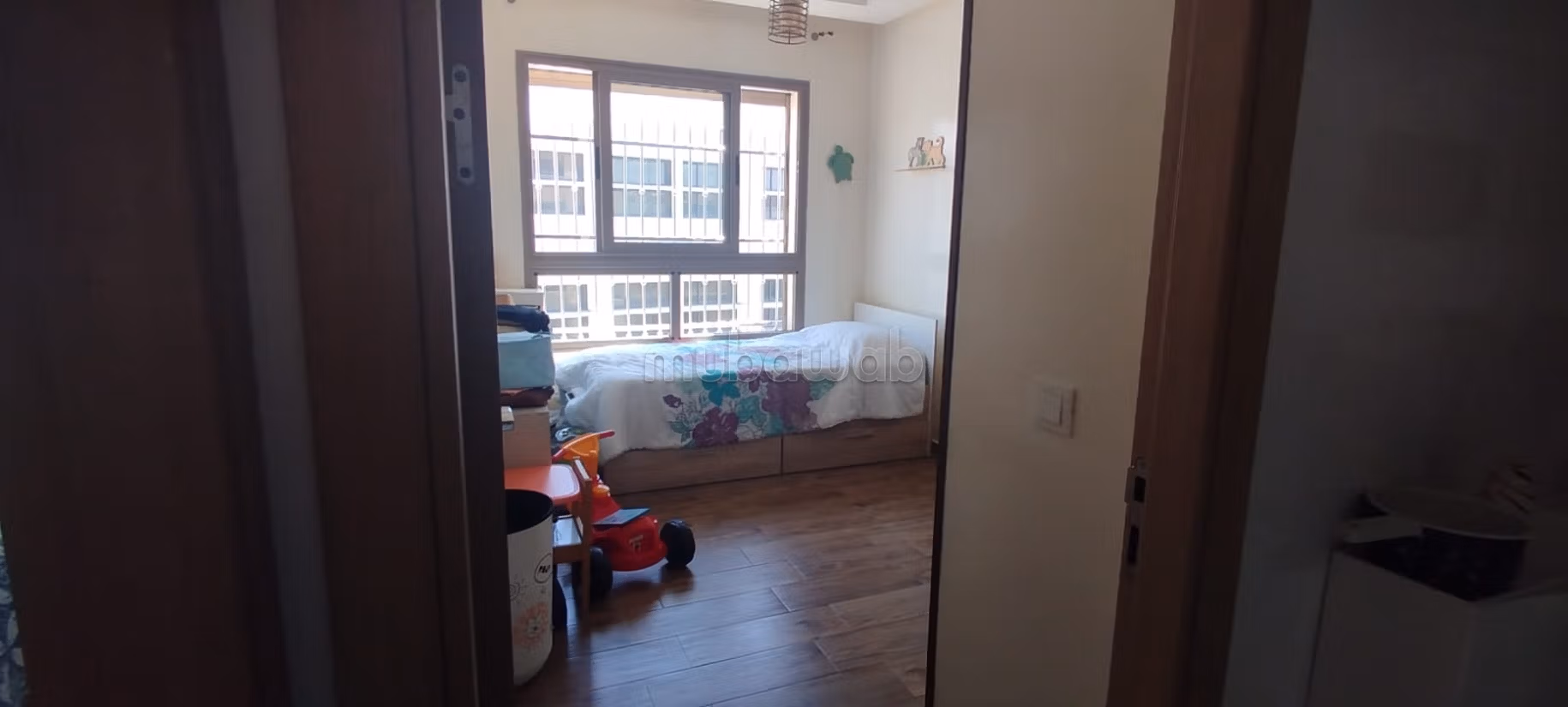 Superbe appartement à louer à La Gironde.
2 chambres agréables.
Bien meublé — 3
