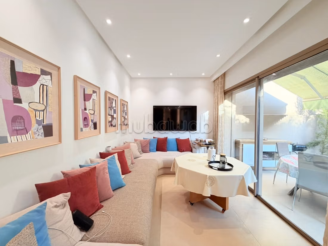 Posizione Villa Moderna Arredata a Targa