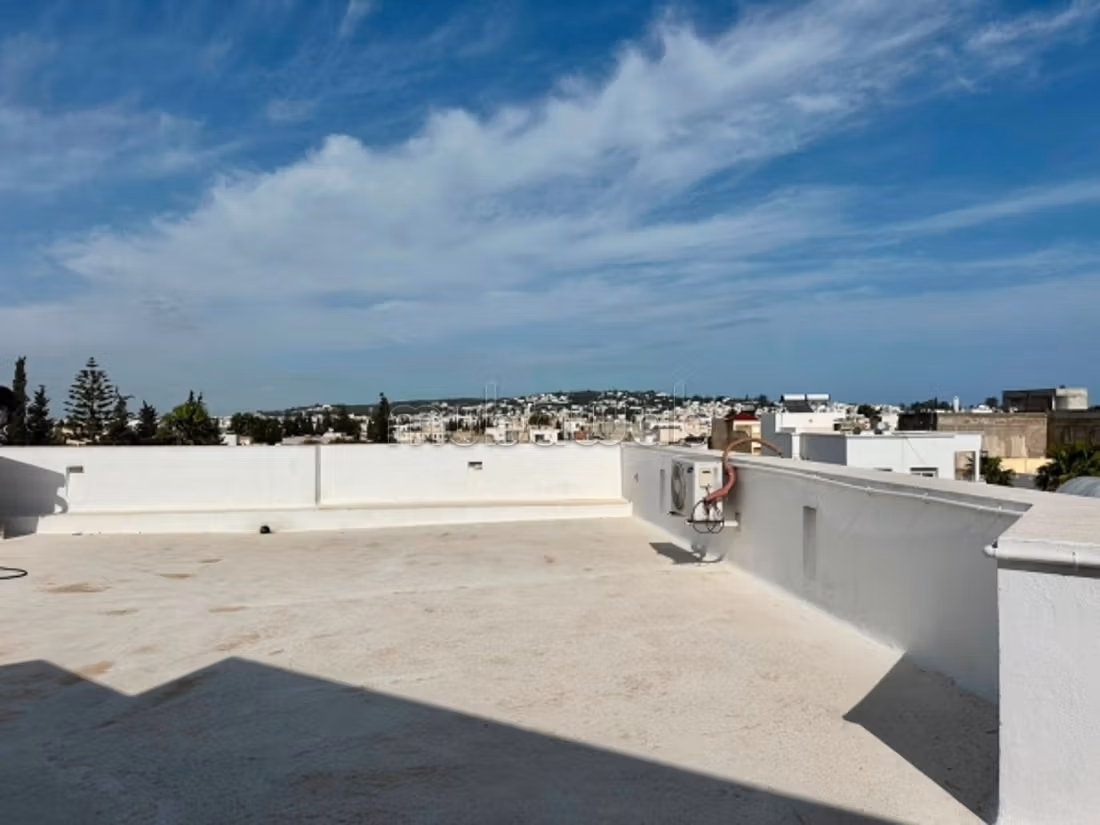 Piano di villa S3 arredato a La Marsa