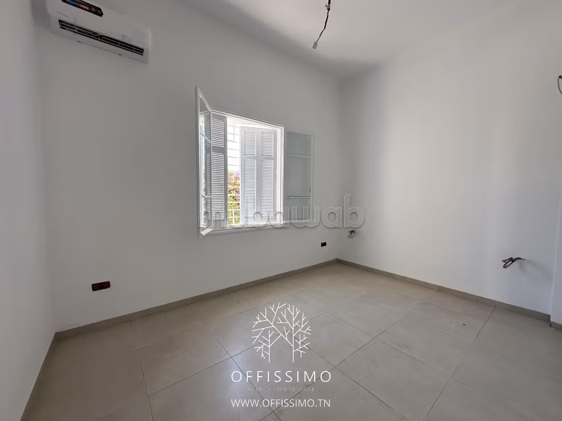 Location Villa neuve piscine et jardin carthage