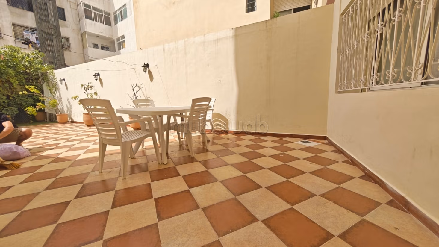 Appartement 93 m² à Bourgogne Ouest — 8