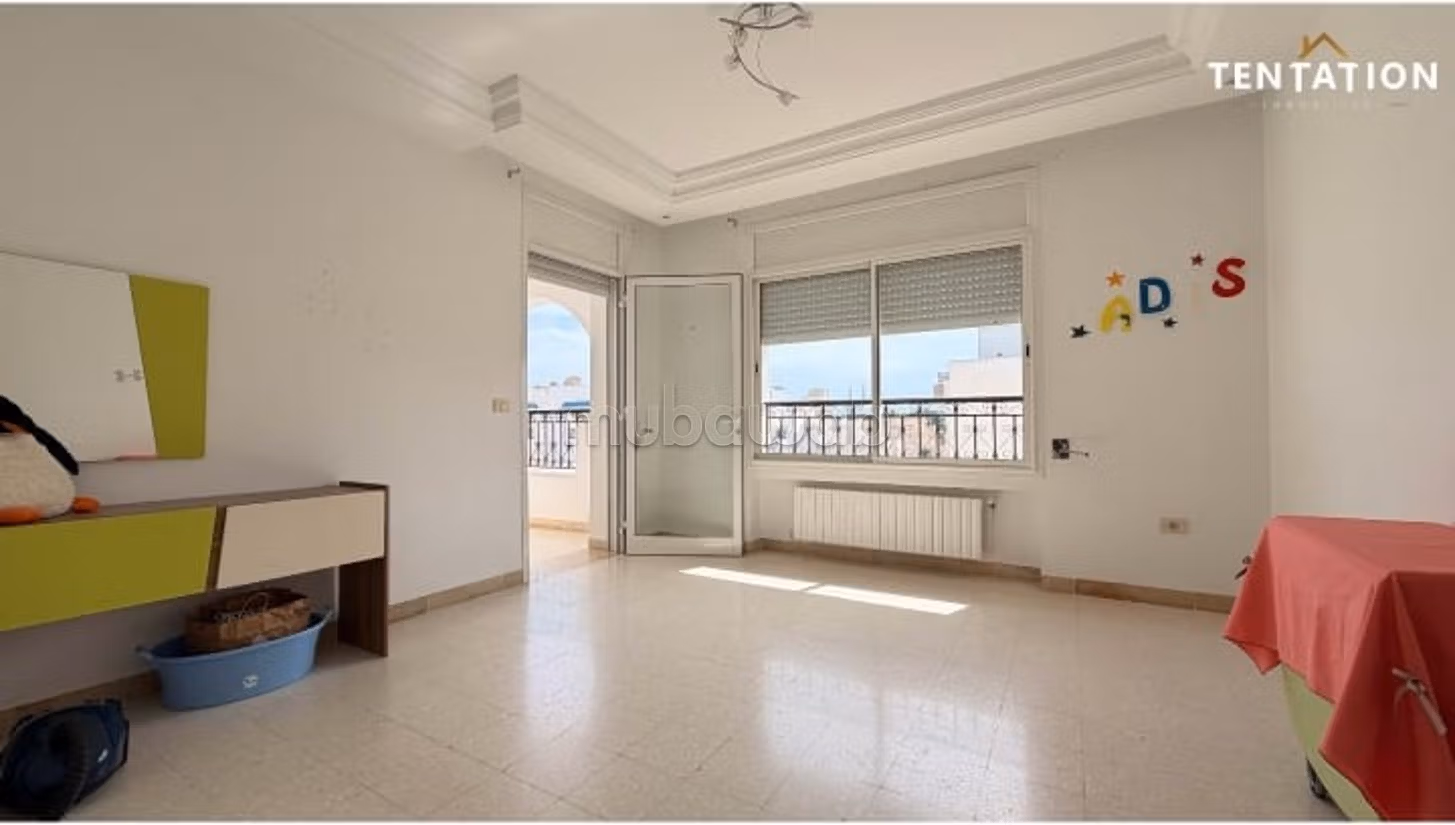 À vendre, Appartement de 179 m²