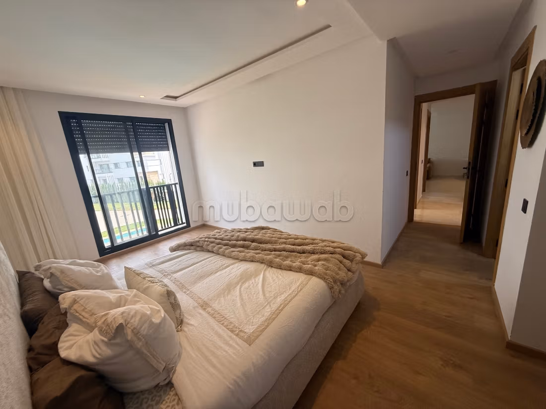 77 m² à louer avec piscines proche UM6 et CFC — 5