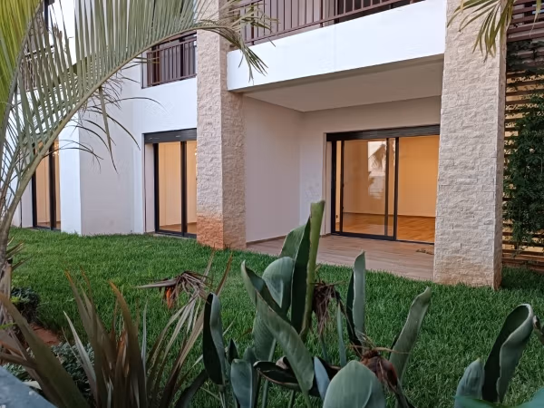 Rez de jardin premium avec jardin à Dar Bouazza