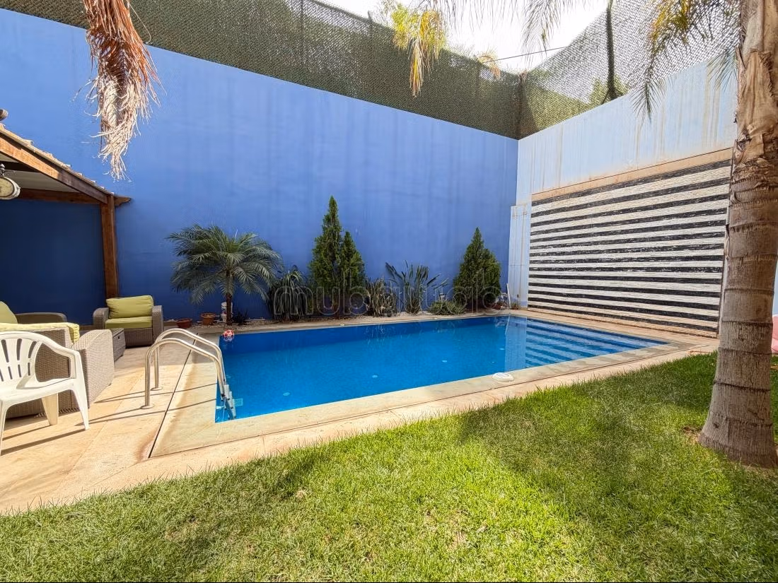 Magnifica villa in vendita a Zhour Targa Marrakech. Superficie 430 m² con piscina e giardino