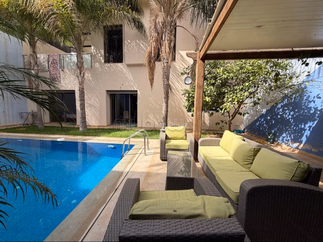 Magnifica villa in vendita a Zhour Targa Marrakech. Superficie 430 m² con piscina e giardino