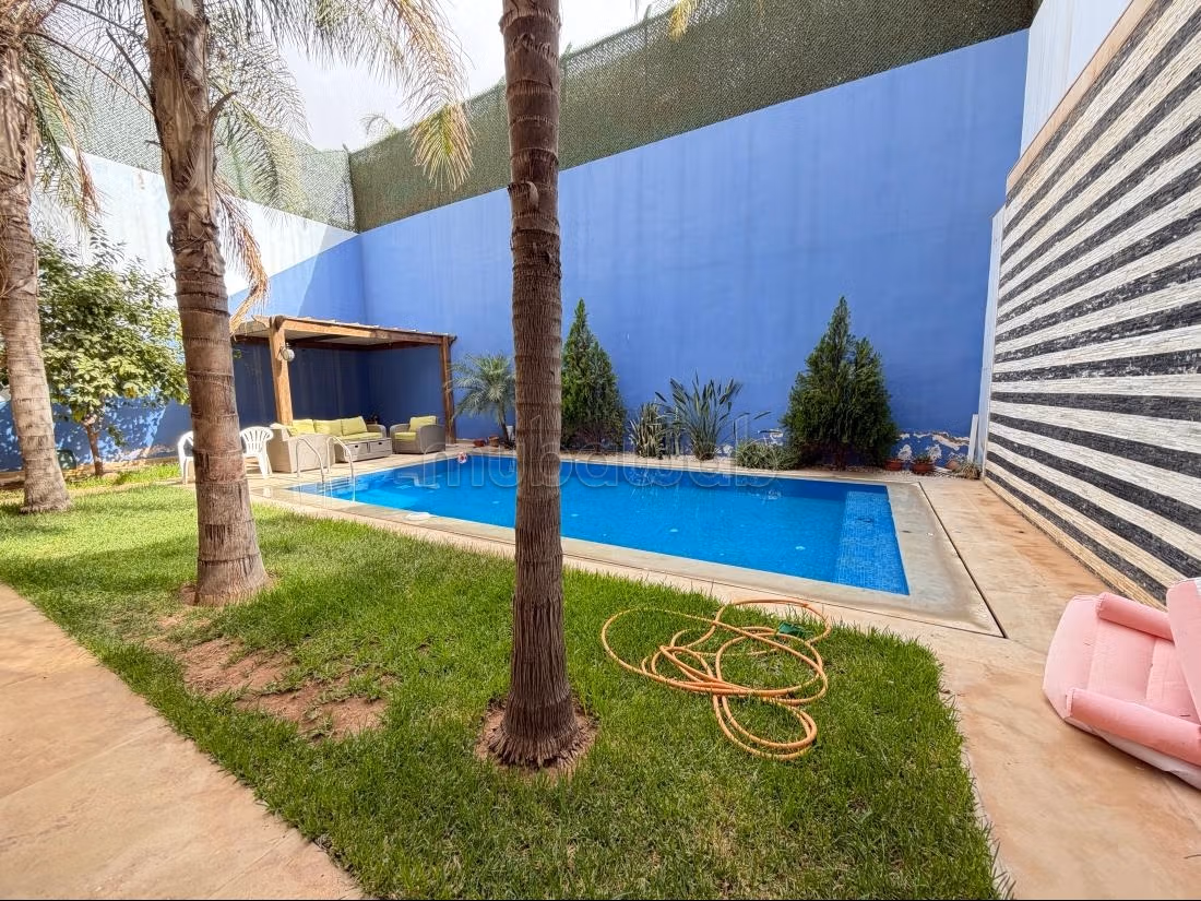 Magnifica villa in vendita a Zhour Targa Marrakech. Superficie 430 m² con piscina e giardino
