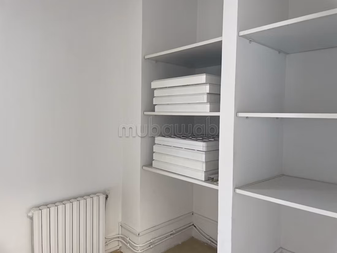 Affitto piano ufficio a El Menzah 4