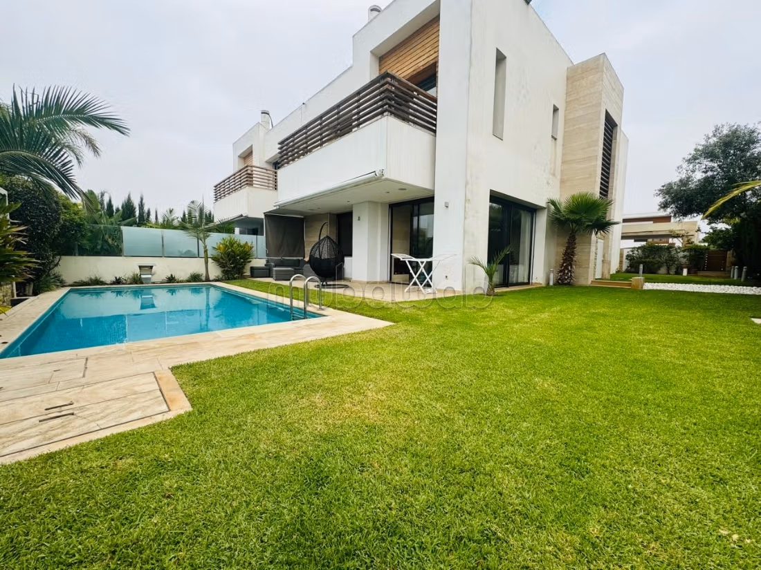 Villa for rent empty unfurnished Bouskoura