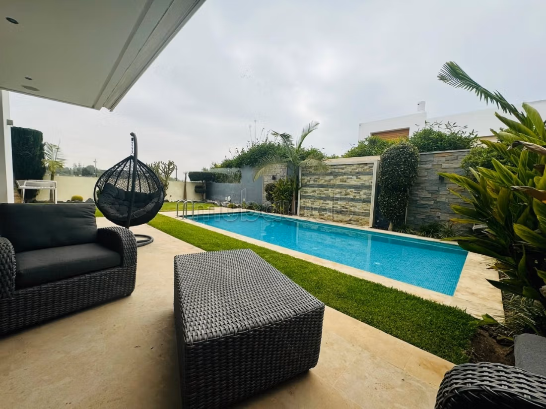Villa for rent empty unfurnished Bouskoura