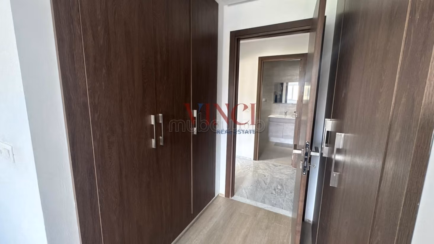 A vendre un appartement en S2 à la soukra