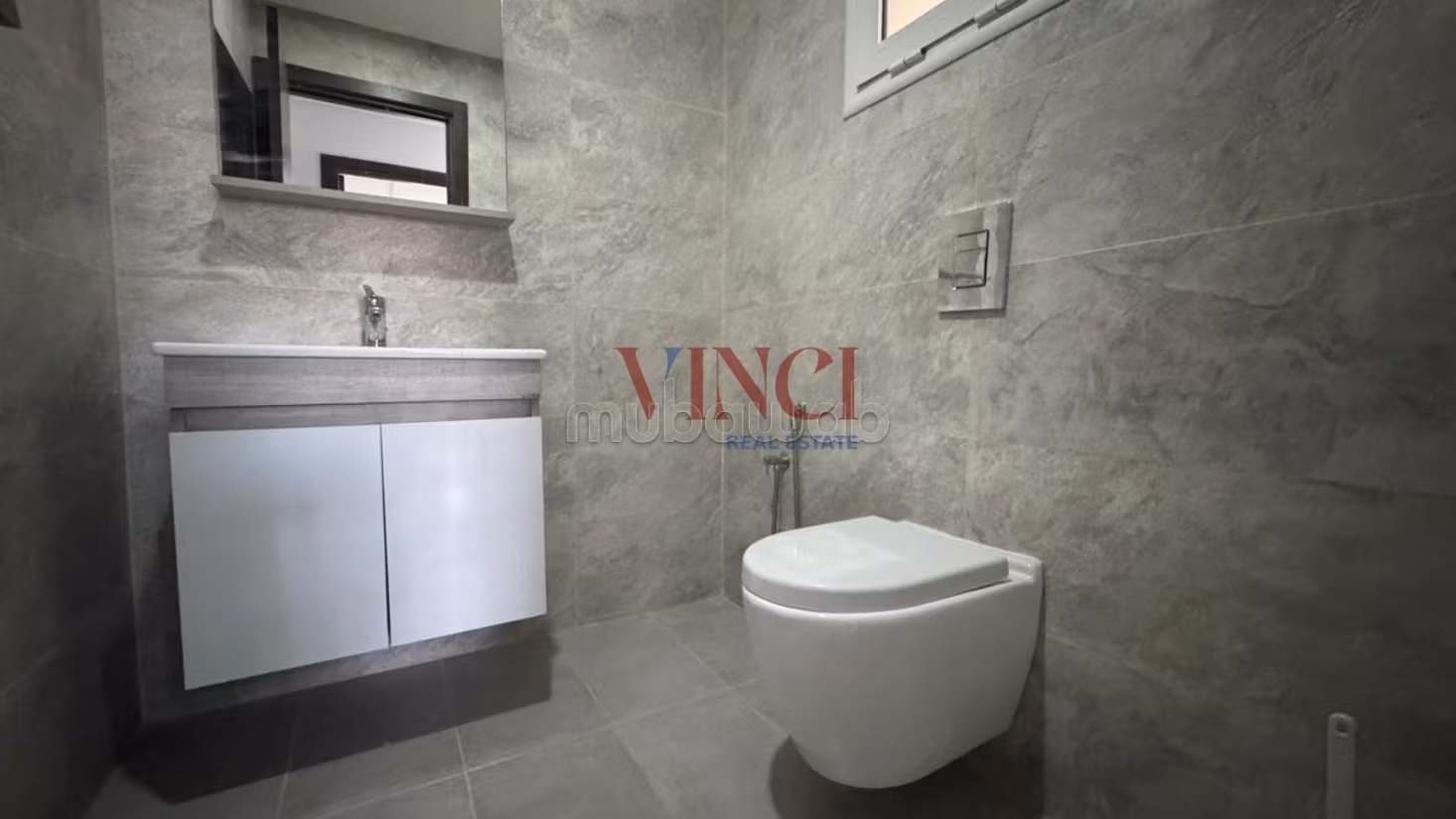 A vendre un appartement en S2 à la soukra
