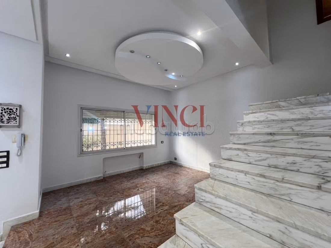 In Vendita una Villa S7 a Tripla Altezza Città Riadh Le Bardo