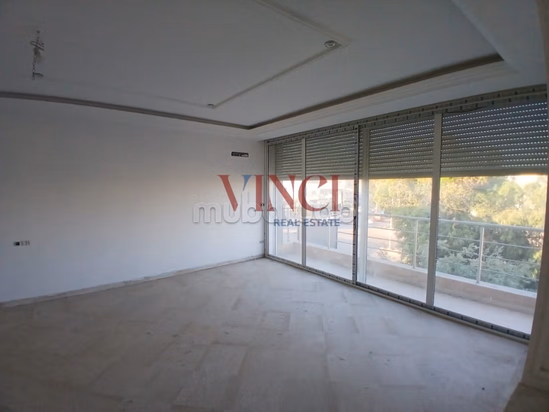 A Vendre une Villa S9 à Ksar Said Le Bardo