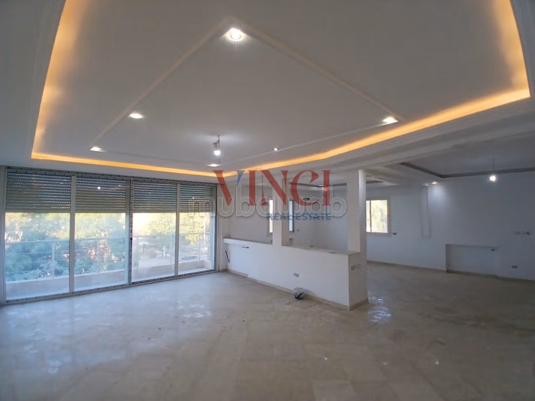 A Vendre une Villa S9 à Ksar Said Le Bardo