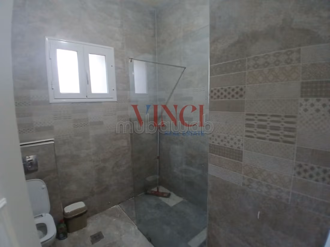 A Vendre une Villa S9 à Ksar Said Le Bardo