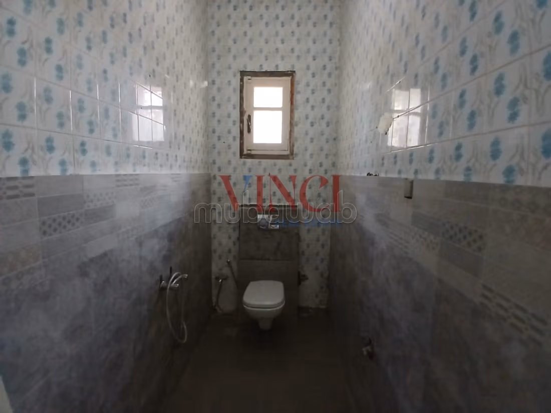 A Vendre une Villa S9 à Ksar Said Le Bardo