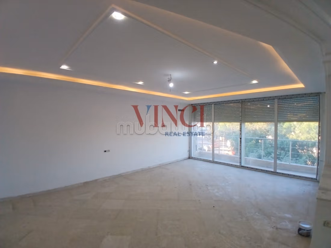 A Vendre une Villa S9 à Ksar Said Le Bardo