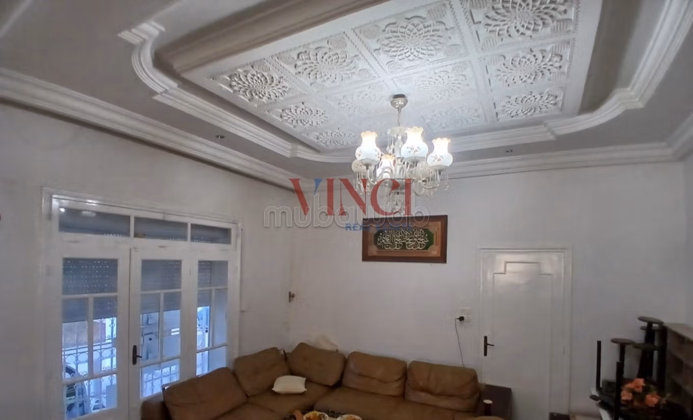 A Vendre une Villa S9 à Ksar Said Le Bardo