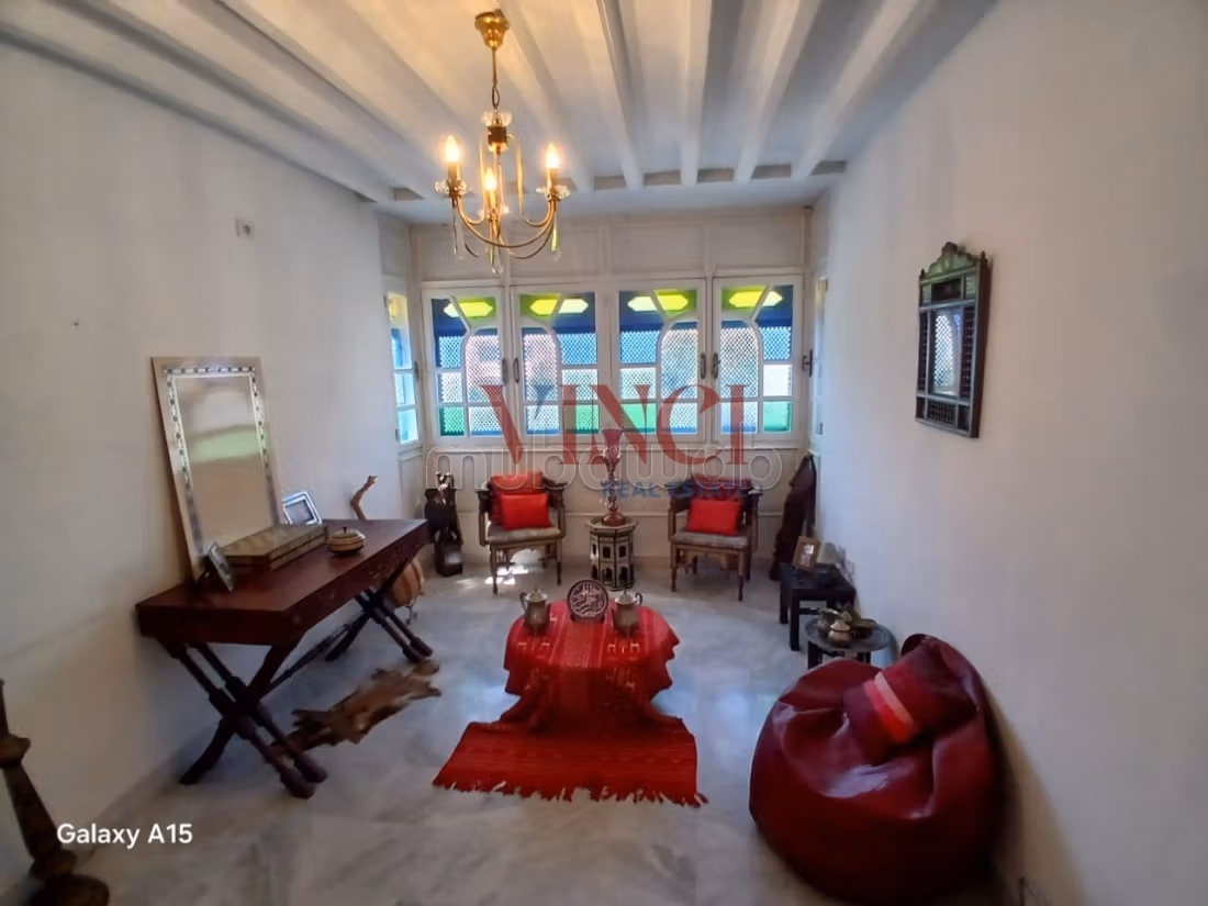 In Vendita una Villa in S6 a Città Taoufik il 09 Aprile Tunisi