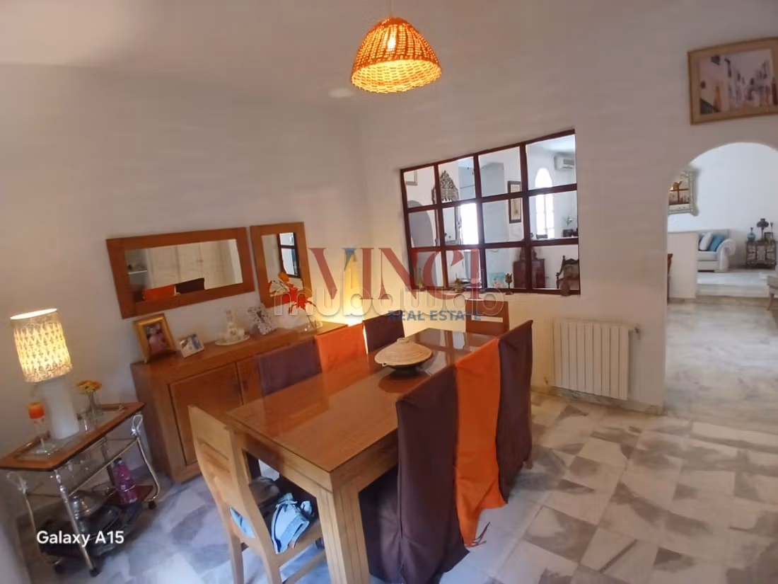 In Vendita una Villa in S6 a Città Taoufik il 09 Aprile Tunisi