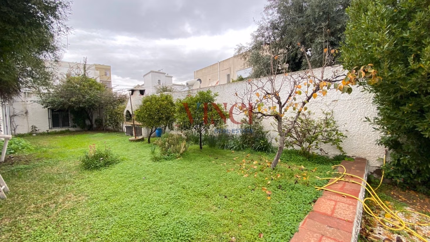 A Vendre Une Villa S7 à Cité Riadh Le Bardo