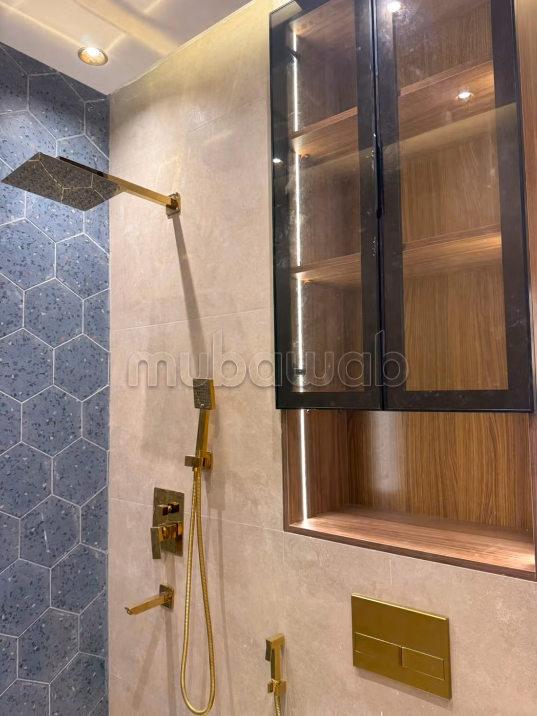 Apartment for sale in Martil. Total area 52 m². Satellite dish, security and surveillance.