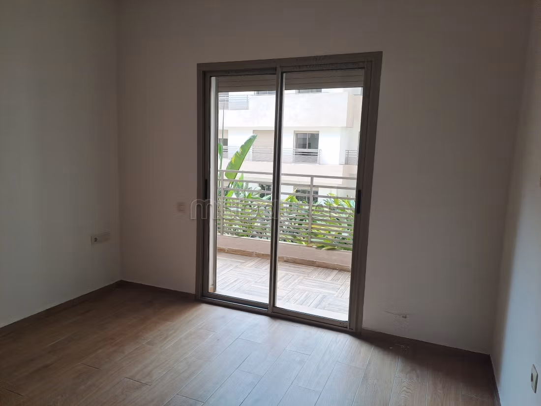 Appartement neuf avec grande terrasse – Résidence — 6